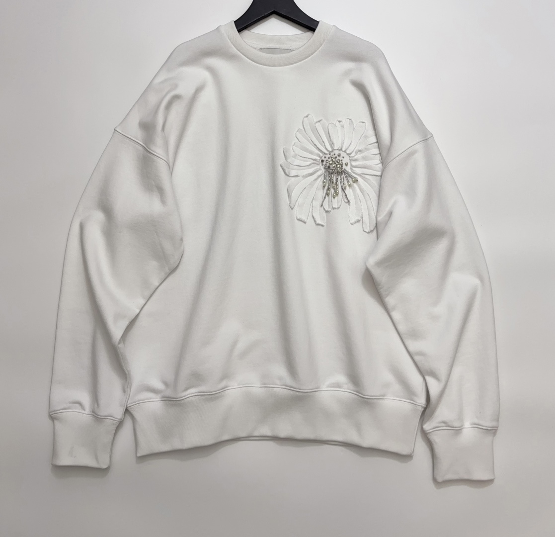 3.1 Phillip Lim Embroidered Floral Appliqué Loose Sweatshirt