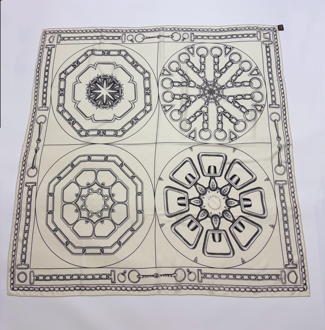 Hermès Kaleidoscope Chain Print Wool Cashmere Silk Blend Shawl Scarf