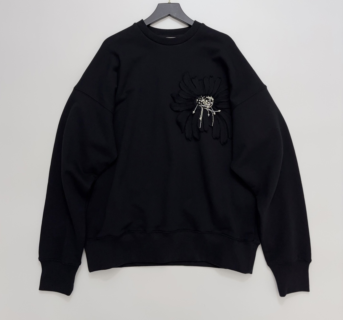 3.1 Phillip Lim Embroidered Floral Appliqué Loose Sweatshirt