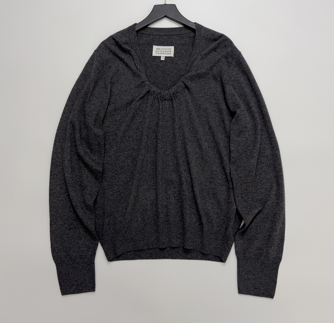 MM6 Maison Margiela Pleated Hand-Stitched Collar Pullover
