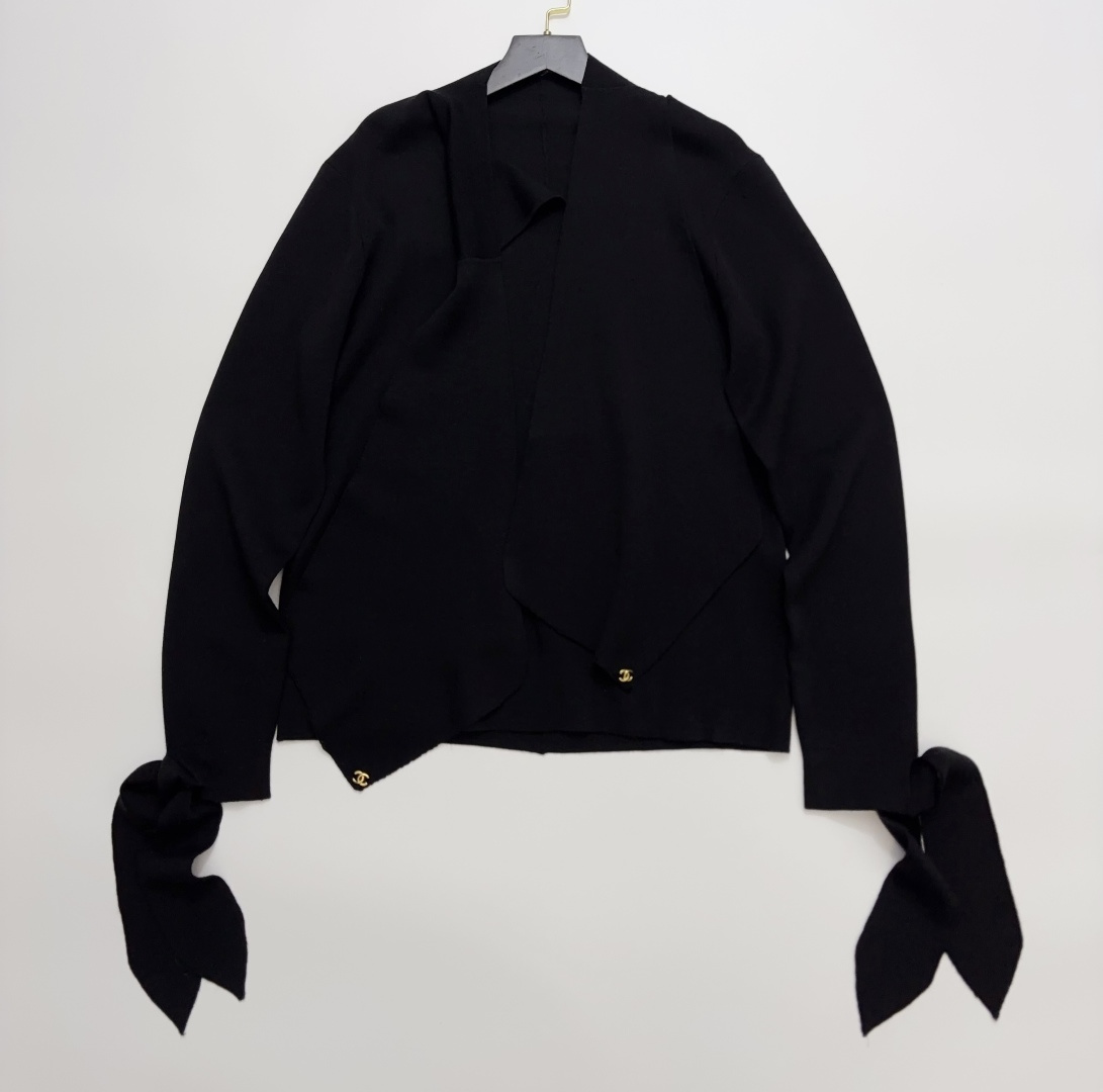 Chanel Black Irregular Design Double C Logo Knit Top