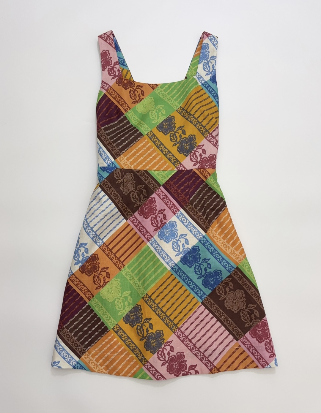 Alémais Colorful Plaid Patchwork Camisole Mini Dress with Contrast Diamond Retro Tie-Waist