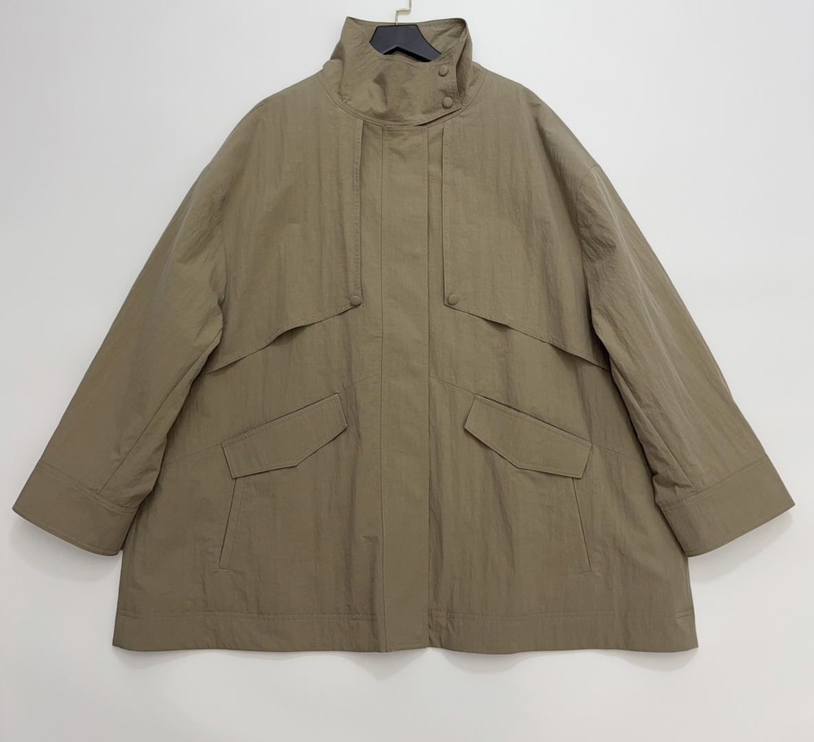 Ethos Autumn Stand Collar Trench Coat with Snap Buttons, Paneled Workwear Pockets, and Striped Lining