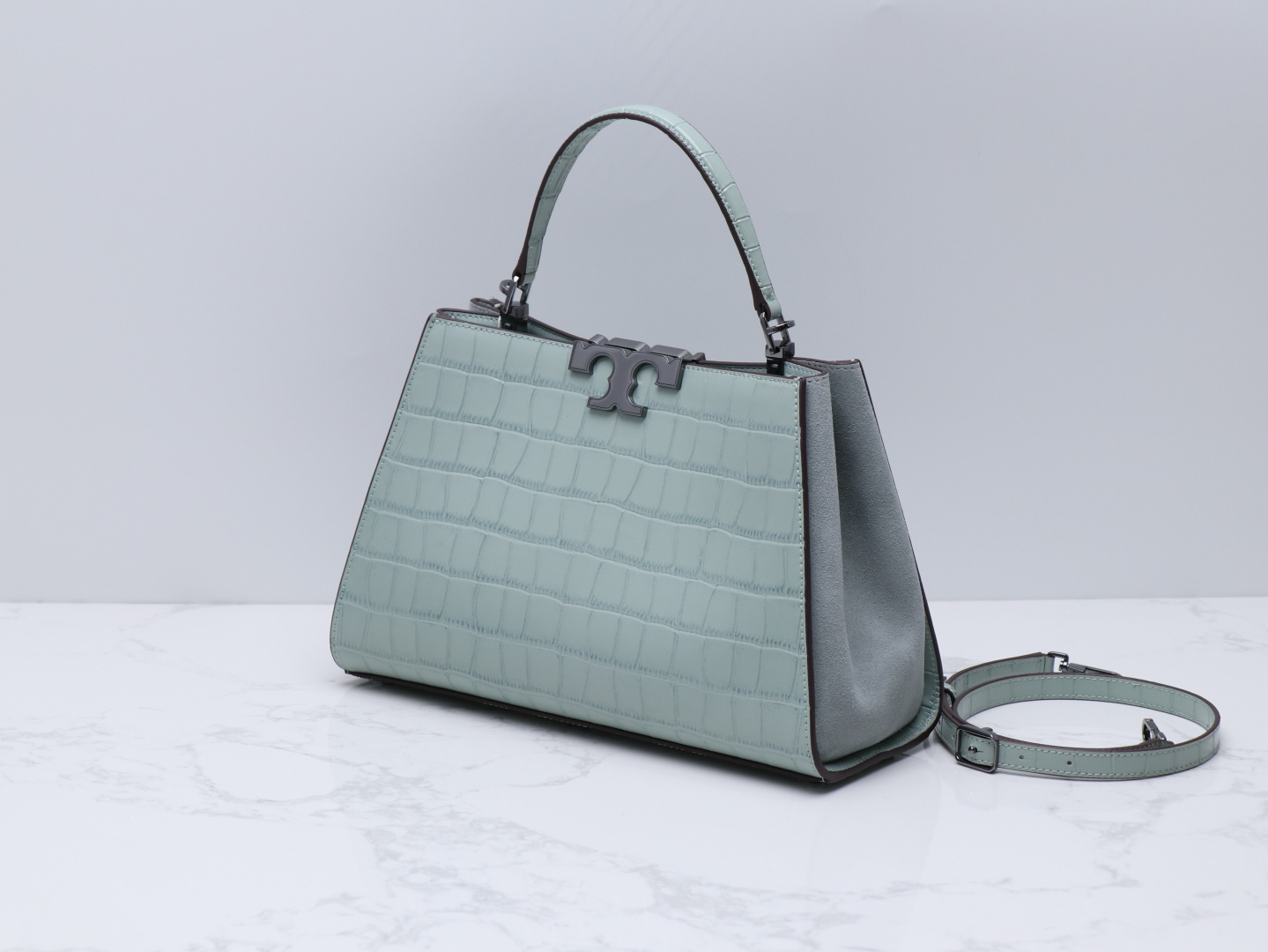 Tory Burch ～Tory Burch全新Eleanor单肩手提包公文包 以简洁线条打造的盒型包袋之上