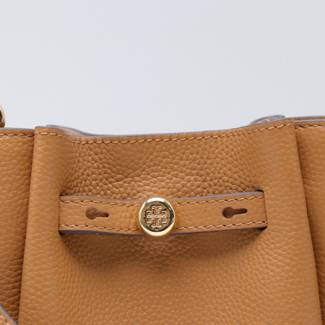 Tory Burch ～ TORY BURCH 汤丽柏琦 ROMY 小号菜篮子斜挎包 荔枝纹头层牛皮 手感非常柔软