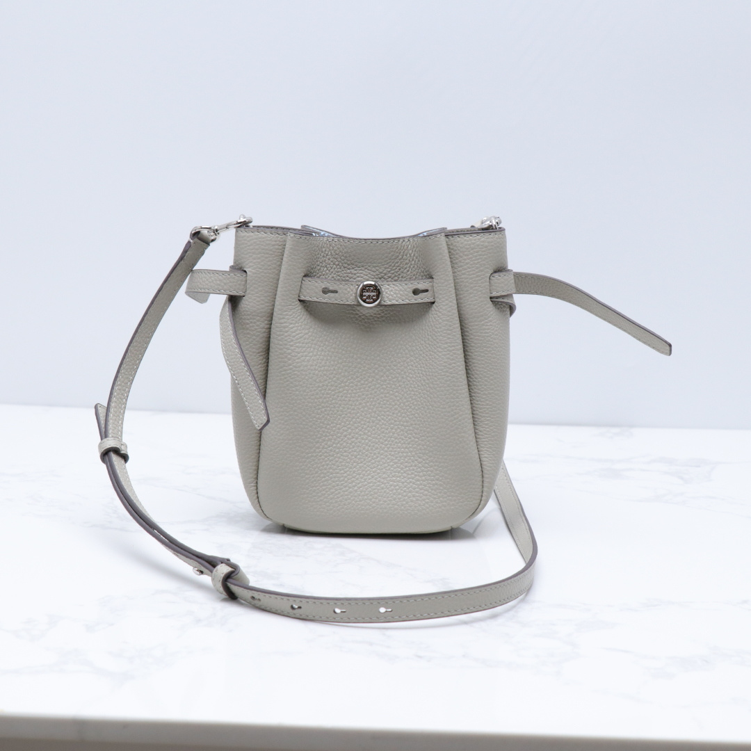 Tory Burch ～ TORY BURCH 汤丽柏琦 ROMY 小号菜篮子斜挎包 荔枝纹头层牛皮 手感非常柔软