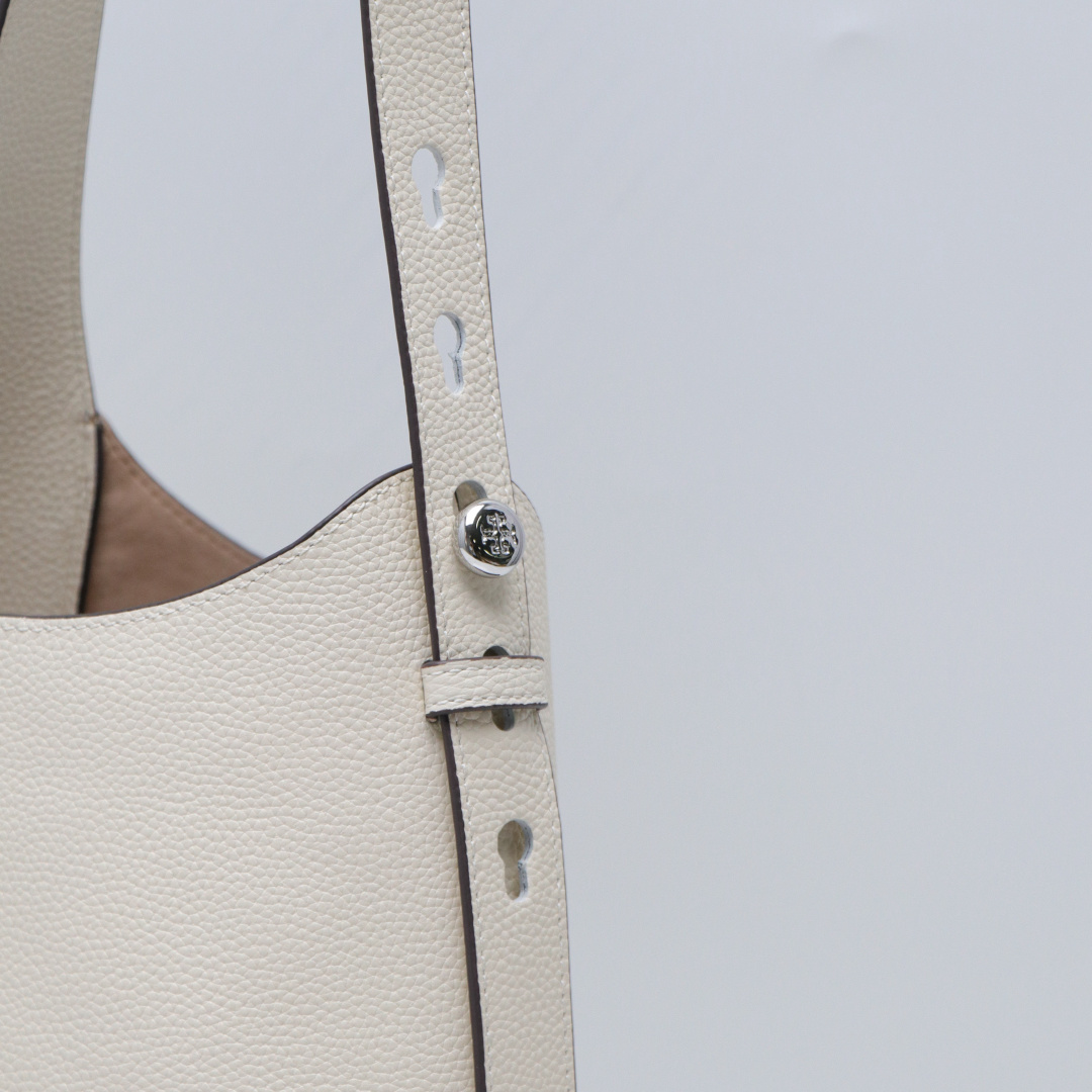 Tory Burch ～Tory brunch 新款单肩手提 托特包 桶包 荔枝纹头层牛皮 尺寸长21×高27×宽10.5