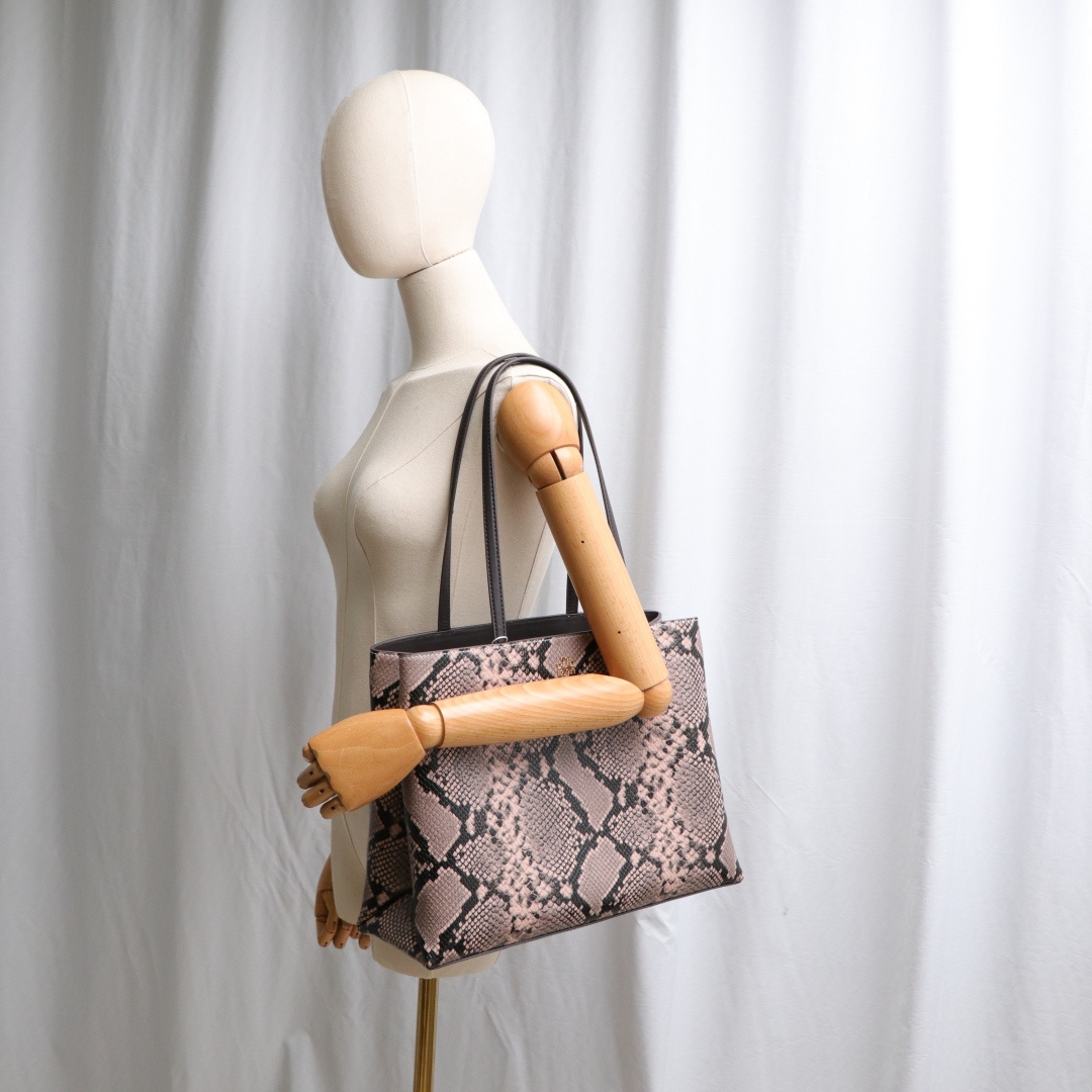 Tory Burch ～ Tory brunch新款高端