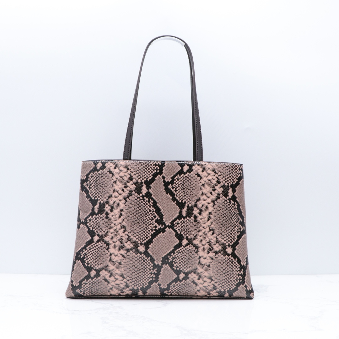 Tory Burch ～ Tory brunch新款高端