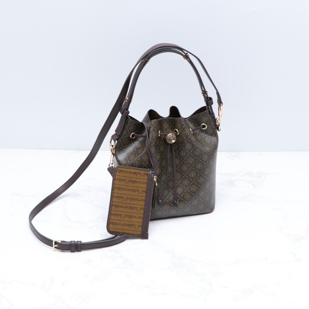 Tory Burch ～Tory burch 新款168805 高级色 大号水桶包采用细腻皮革饰边