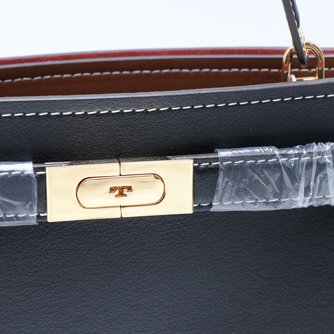 Tory Burch ～ Lee Radziwill 迷你手袋精选皮革 奢华 背带饰以光滑按扣 可轻松调节长度