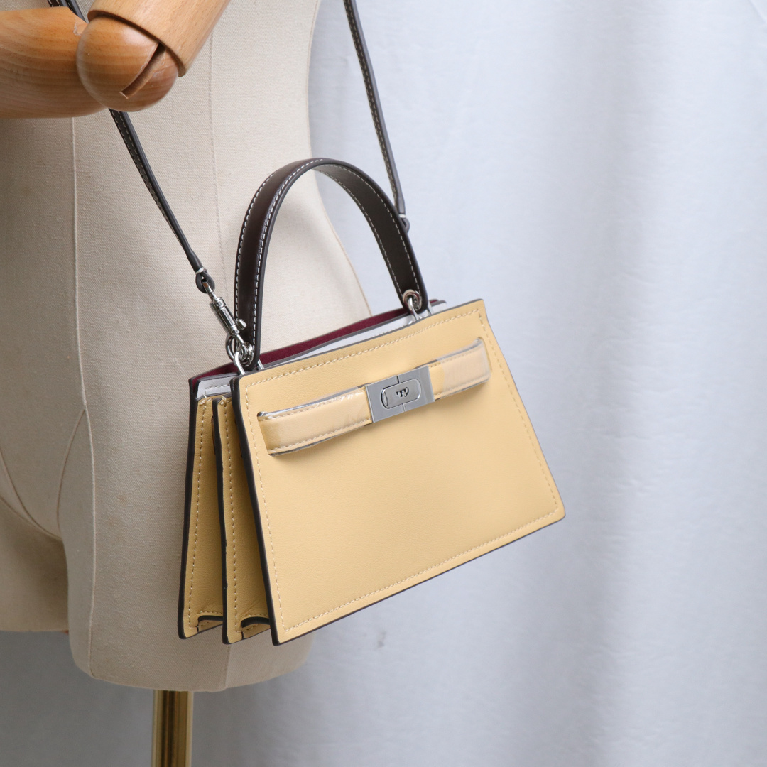 Tory Burch ～ Lee Radziwill 迷你手袋精选皮革 奢华 背带饰以光滑按扣 可轻松调节长度