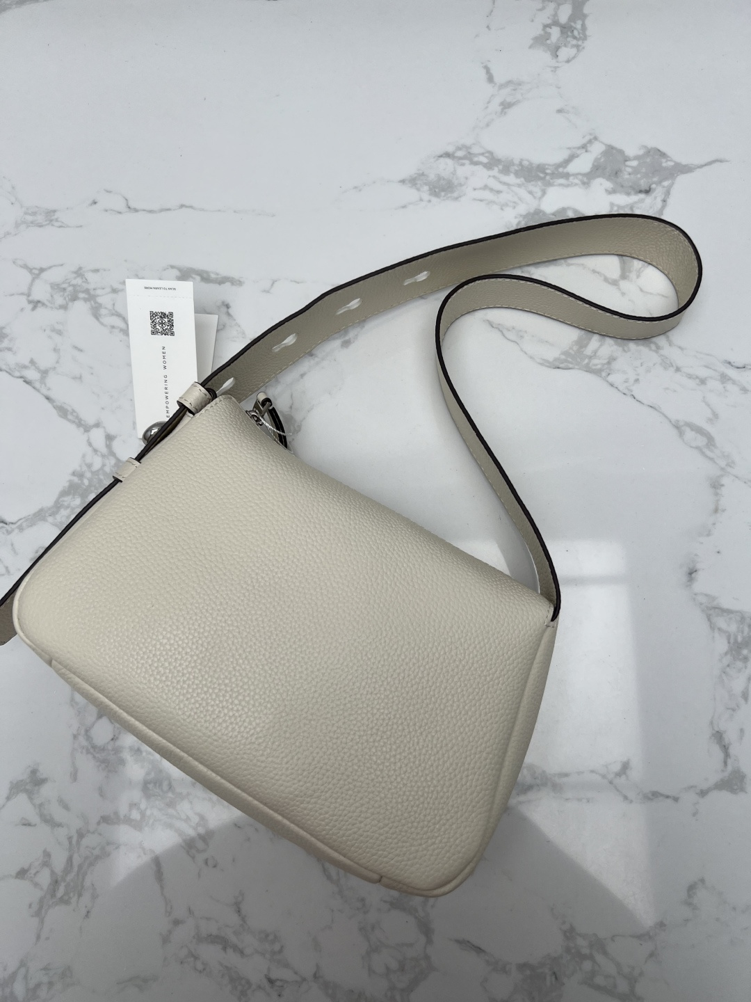 Tory Burch ～ 款单肩手提包 荔枝纹纹柔软牛皮