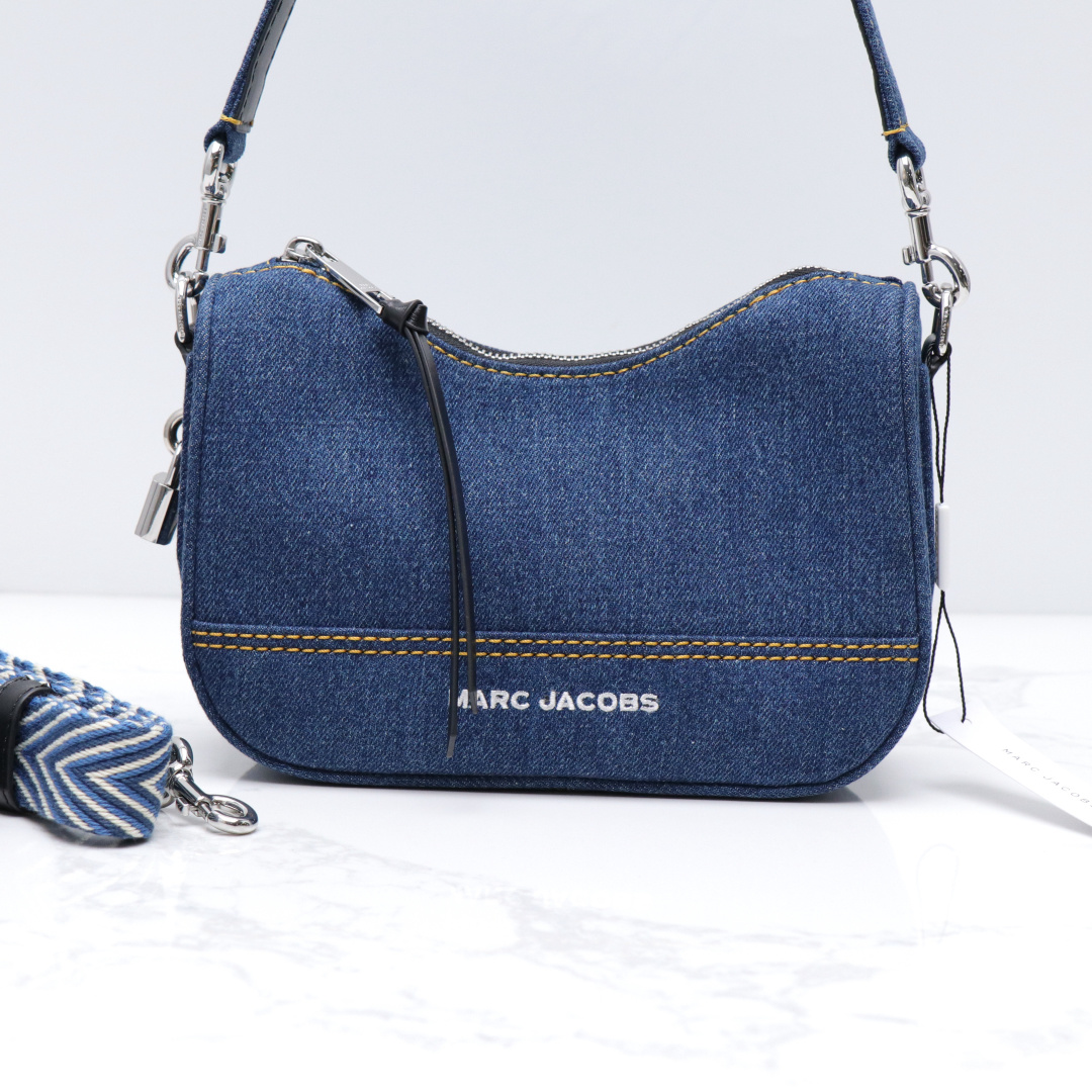 Marc Jacobs ～25新款Marc Jacobs饺子包 丹宁牛仔面料 配两根肩带