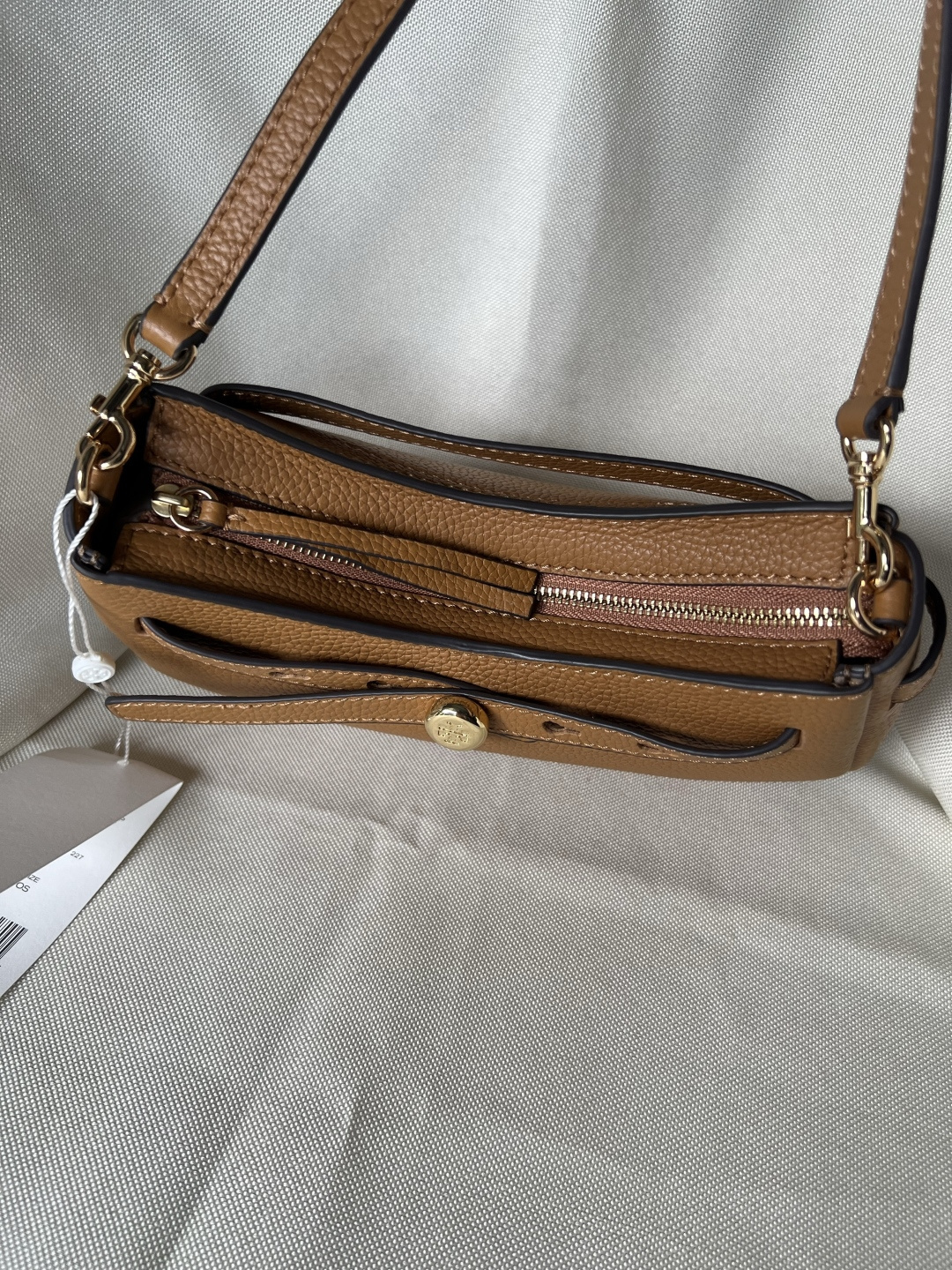 Tory Burch ～秋冬新款 荔枝纹头层牛皮 单肩包斜挎包 肩带可以调节 可以随意拆卸