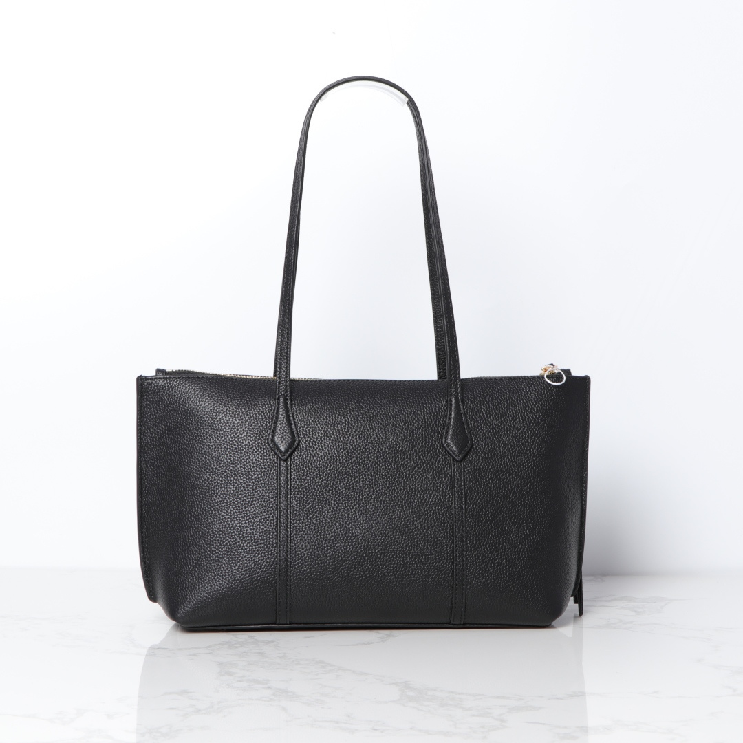 Tory Burch ～荔枝纹头层牛皮Perry 这小号拉链托特包风格简约 功能多元 配有可拆卸信封小包
