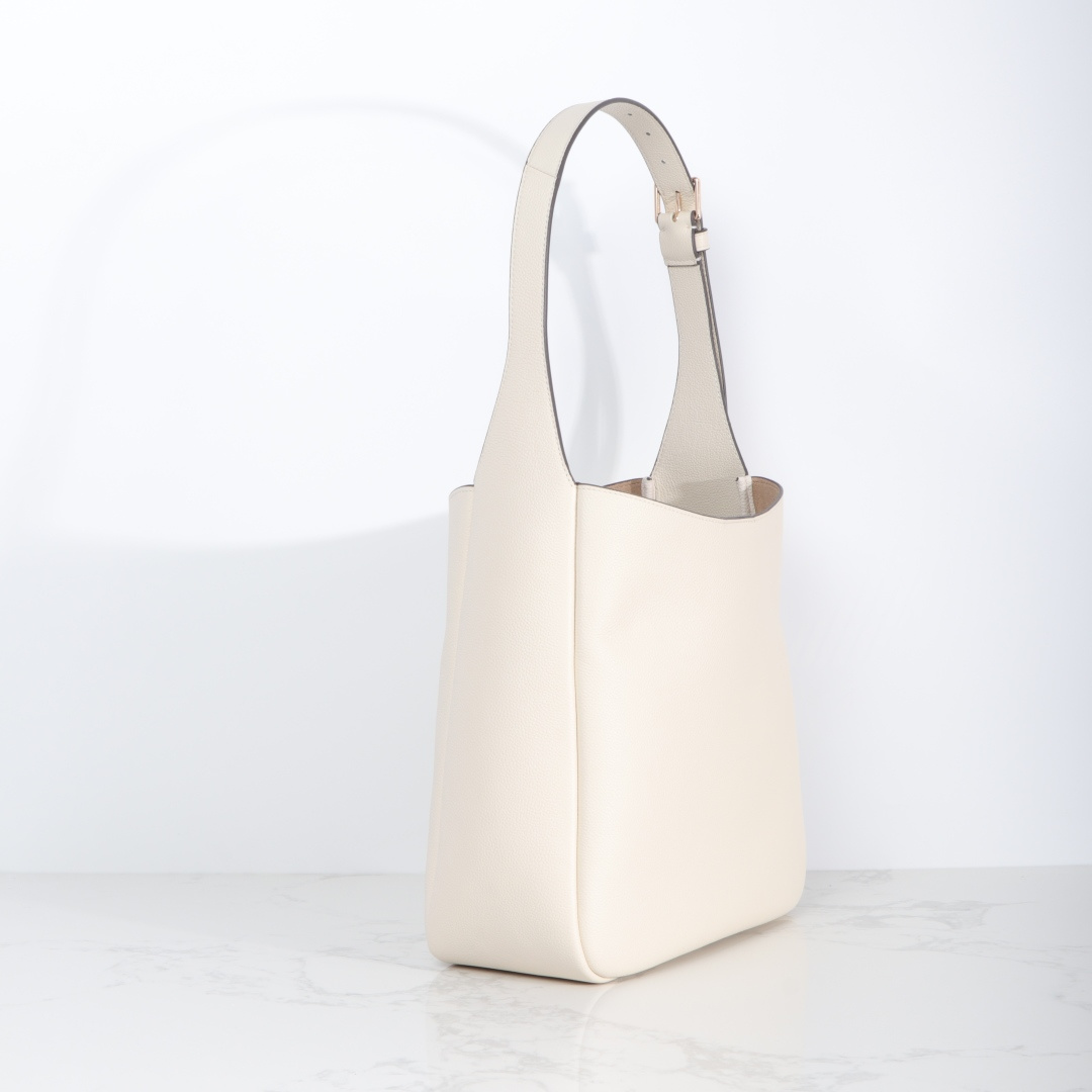 Tory Burch ～TORY BURCH