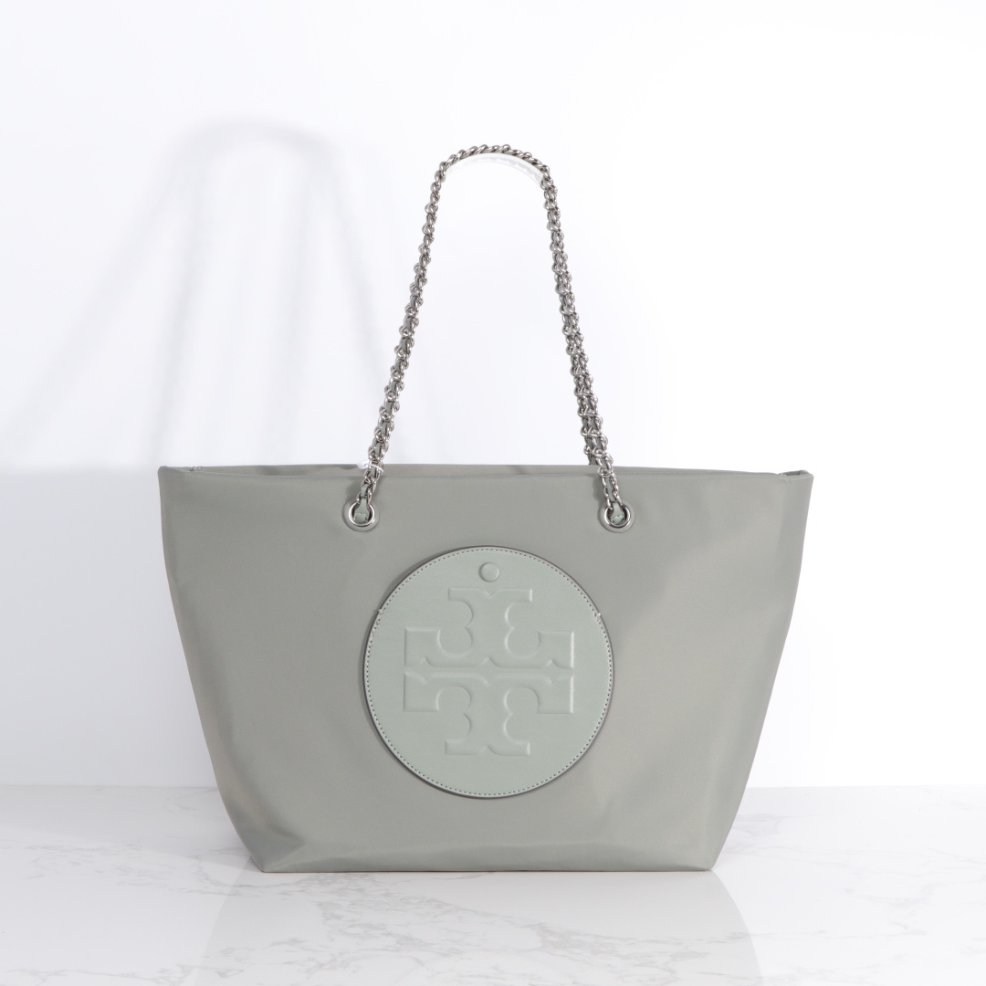 Tory Burch ～ Ella链条托特包柔软解构 171639 高密度尼龙材质与编织全铝链条肩带而独具辨识