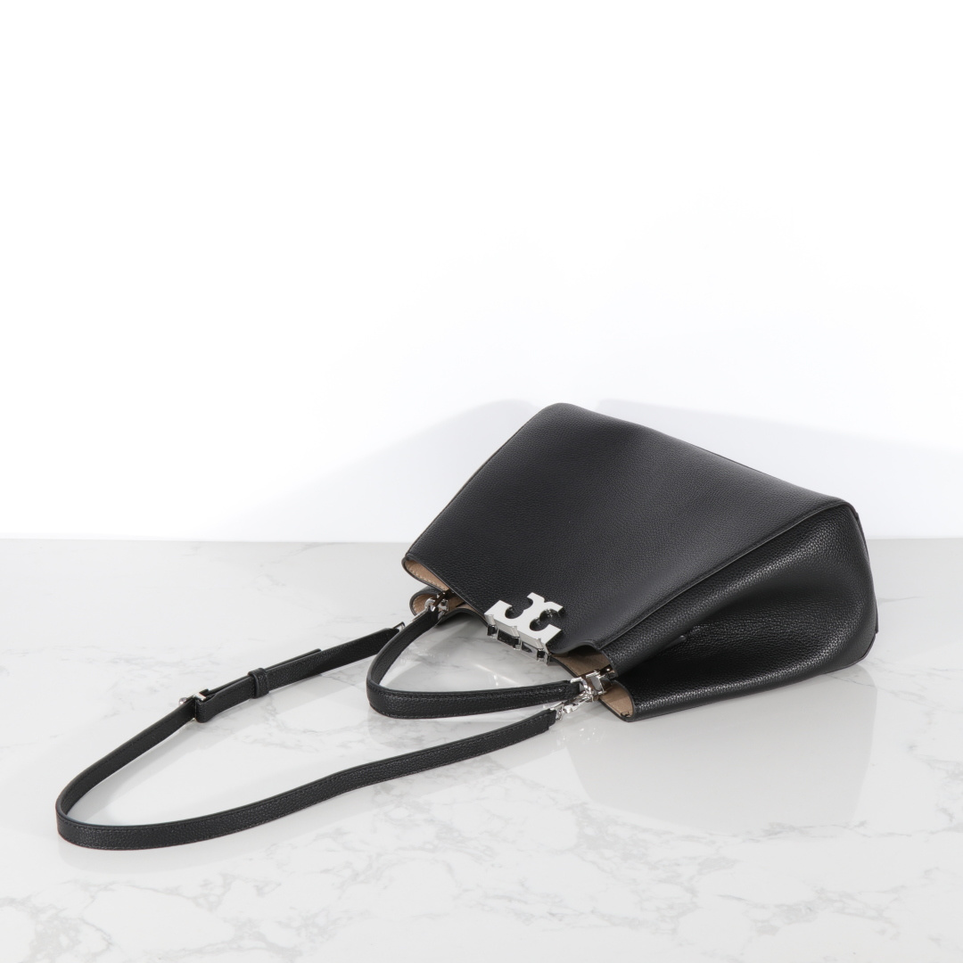 Tory Burch ～大号Eleanor 手提包焕新登场 更显慵懒随性 Eleanor Slim 手提包精选柔软皮革而制