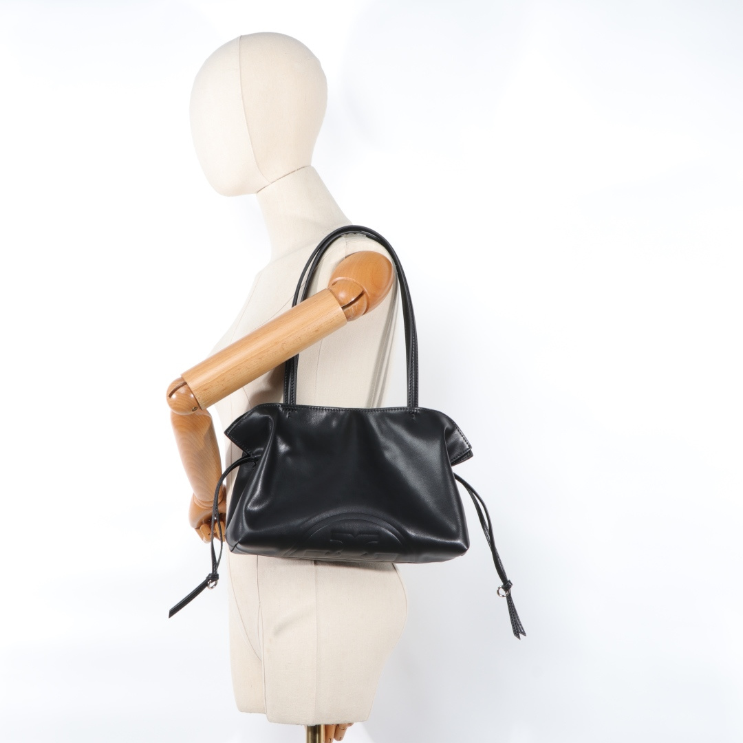 Tory Burch ～最新款 181509 Ella 抽绳托特包 质地柔软 宽松实用 配有可调节松紧的抽绳