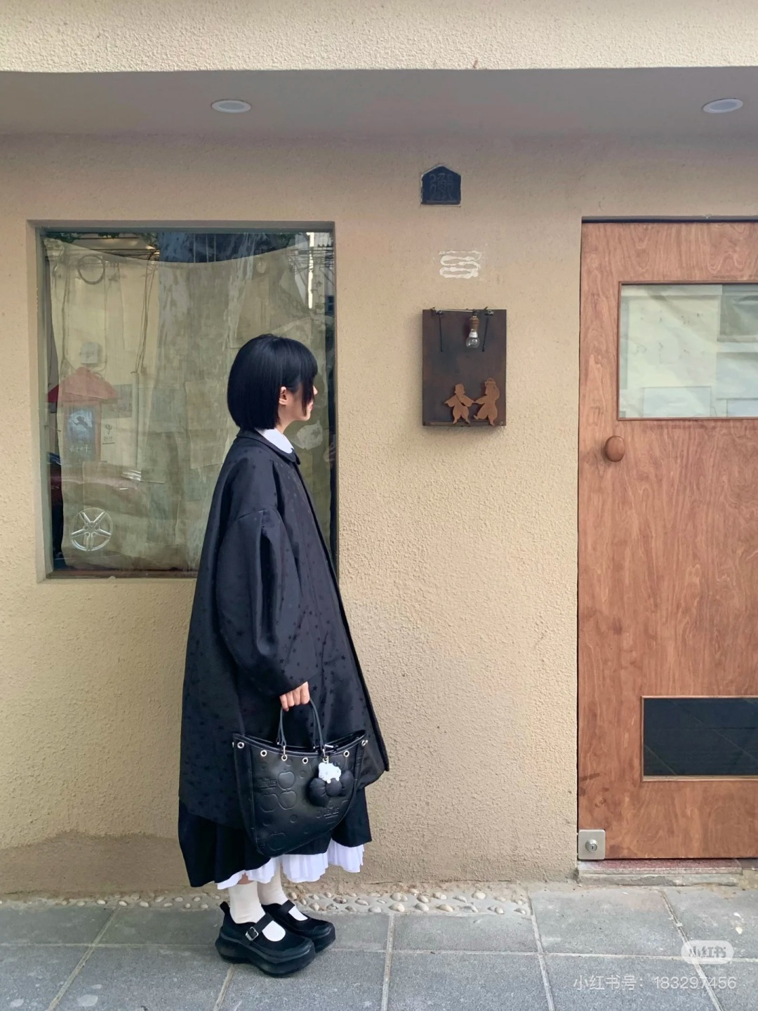 NO:413147,The latest Salomon style is handsome, cute and practical! It is just right on the feet, and the whole foot feels great!  Although thick but very light, running and jumping easily, commuting in the morning is very stable, casual shoes/sports shoes, sneakers19860909萨洛蒙最新款 又帅又可爱又实穿! 上脚正正好,一整个脚感巨好！虽然厚但是很轻,跑跳轻轻松松,早八通勤人稳得很,休闲鞋/运动鞋,sneakers,Women's Shoes