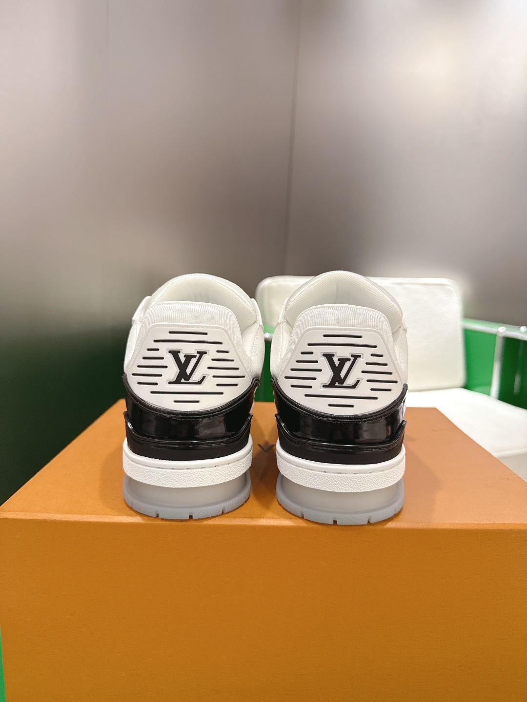 Louis Vuitton Vuiton 路易威登 Trainer系列板鞋篮球鞋 板鞋‼