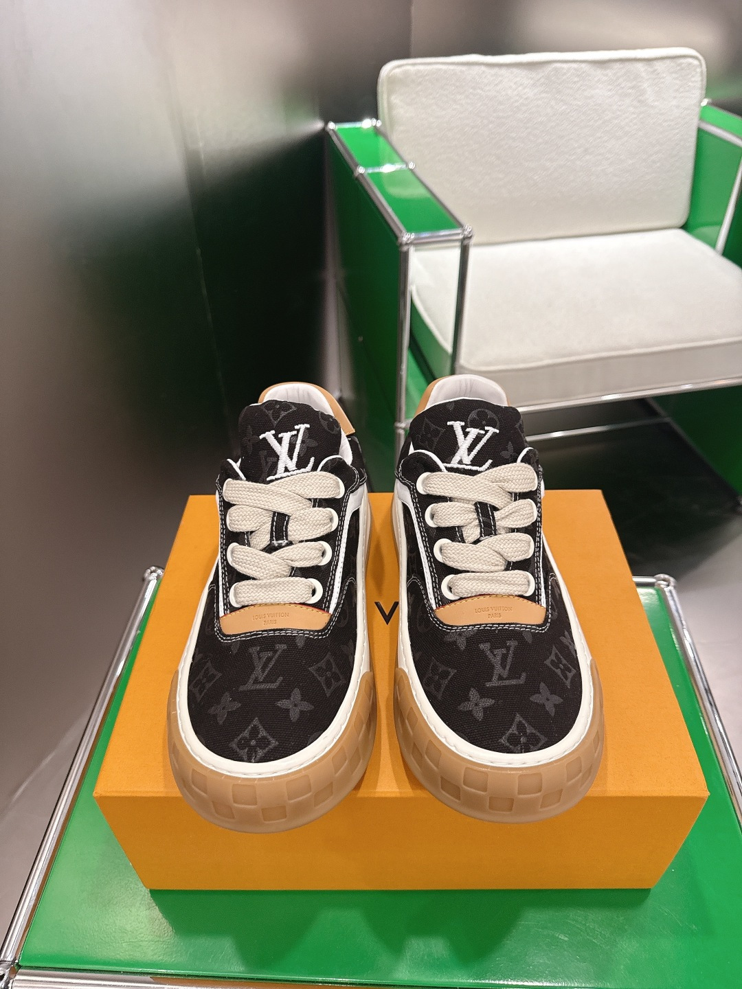 Louis Vuitton Louis vuitton路易威登 25ss走秀新款德训鞋 休闲鞋‼