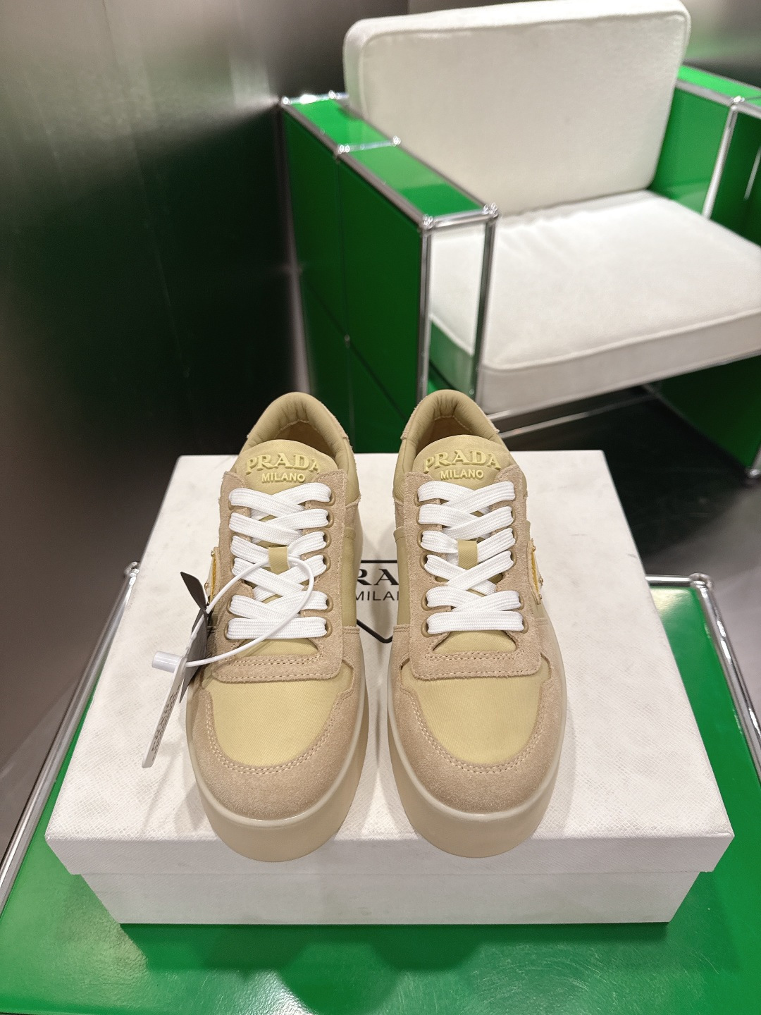 Prada Prada普拉达 2 6新款 厚底 休闲运动鞋 ‼