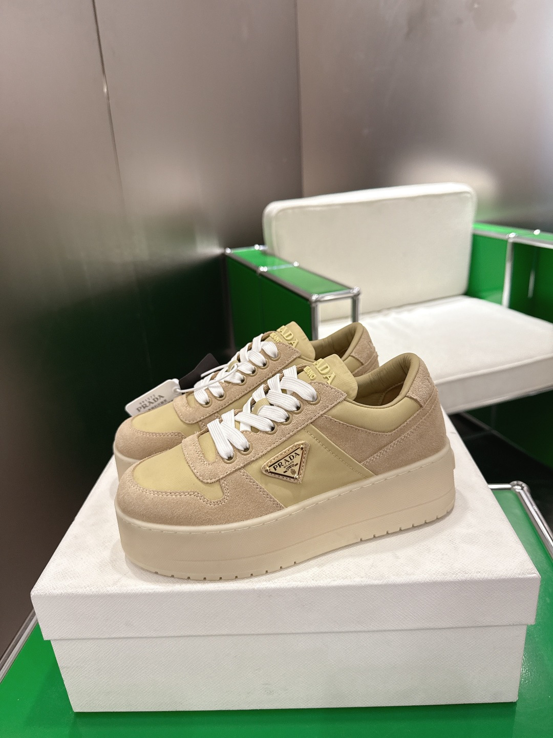 Prada Prada普拉达 2 6新款 厚底 休闲运动鞋 ‼