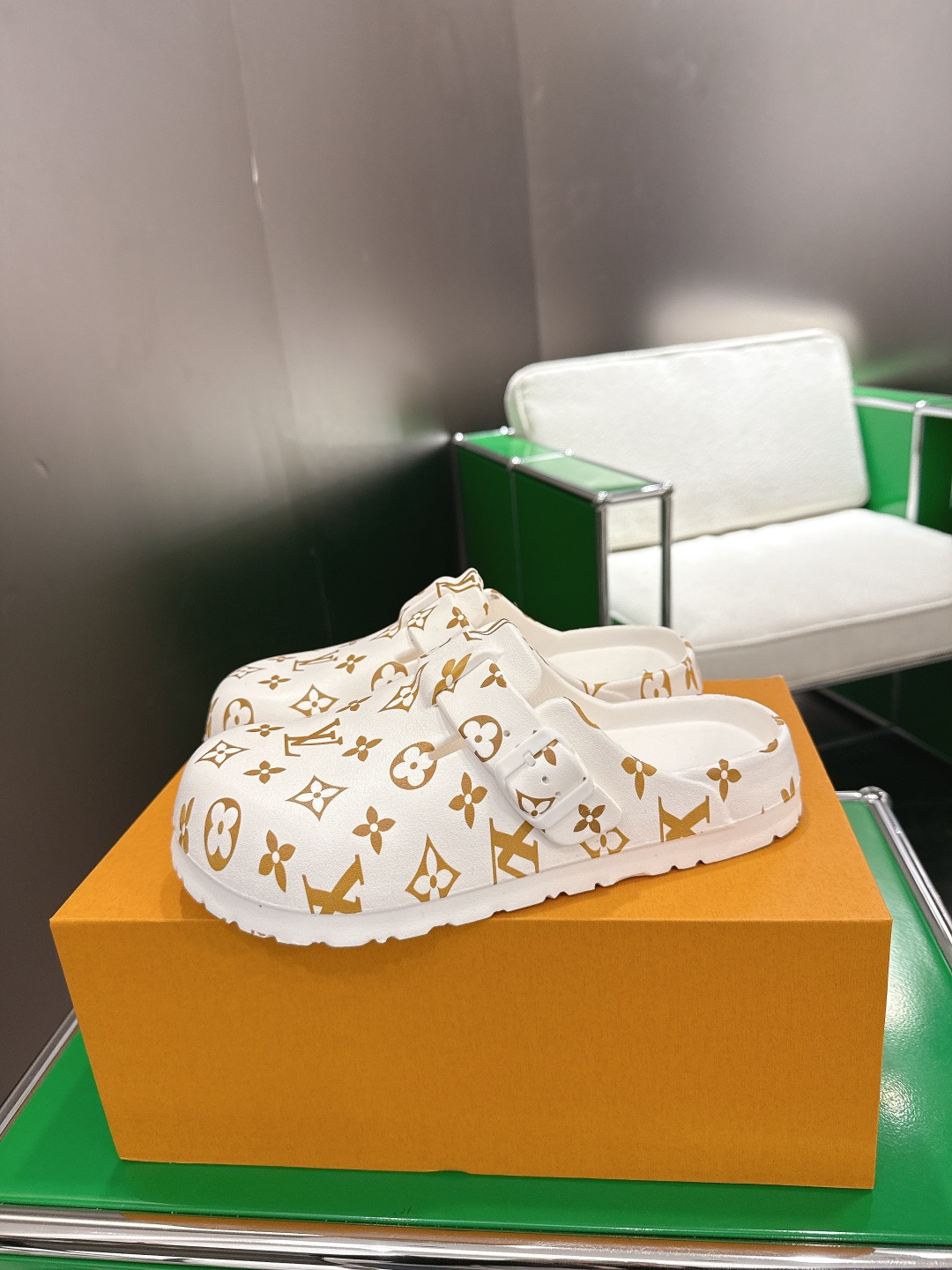 Louis Vuitton Louis Vuiton 路易威登 半拖包头鞋‼