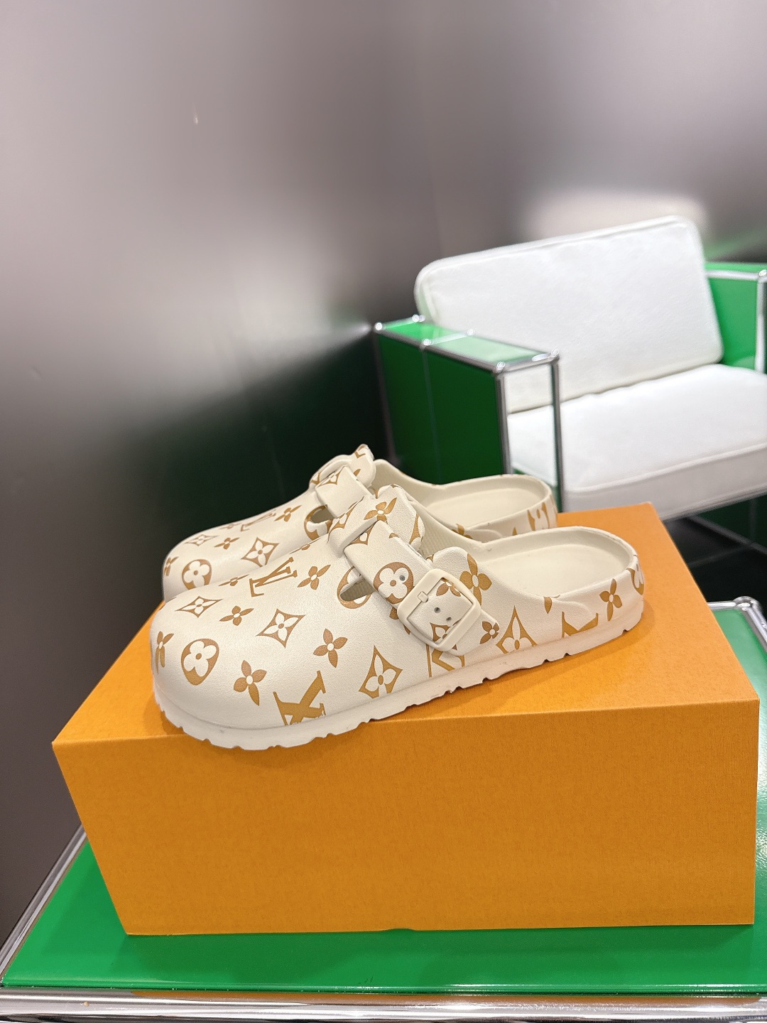 Louis Vuitton Louis Vuiton 路易威登 半拖包头鞋‼
