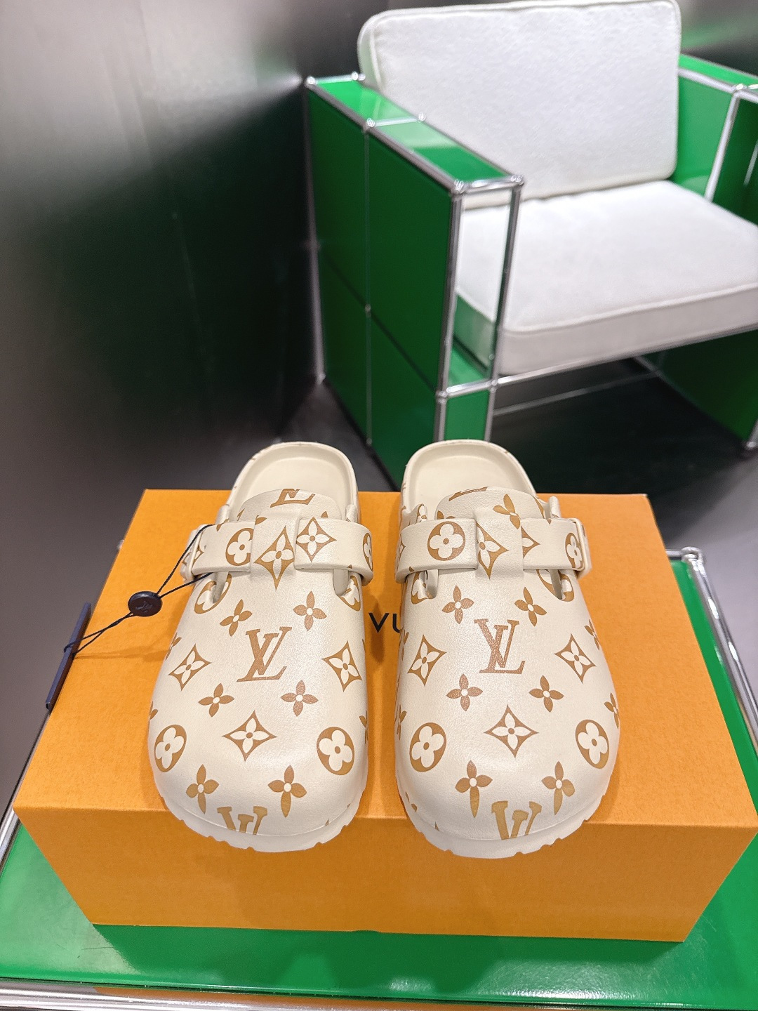 Louis Vuitton Louis Vuiton 路易威登 半拖包头鞋‼