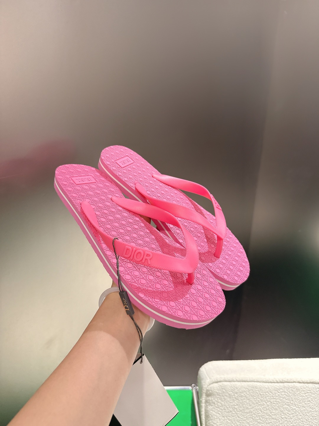 Dior 340 ，韩版潮流夏季 人字拖‼