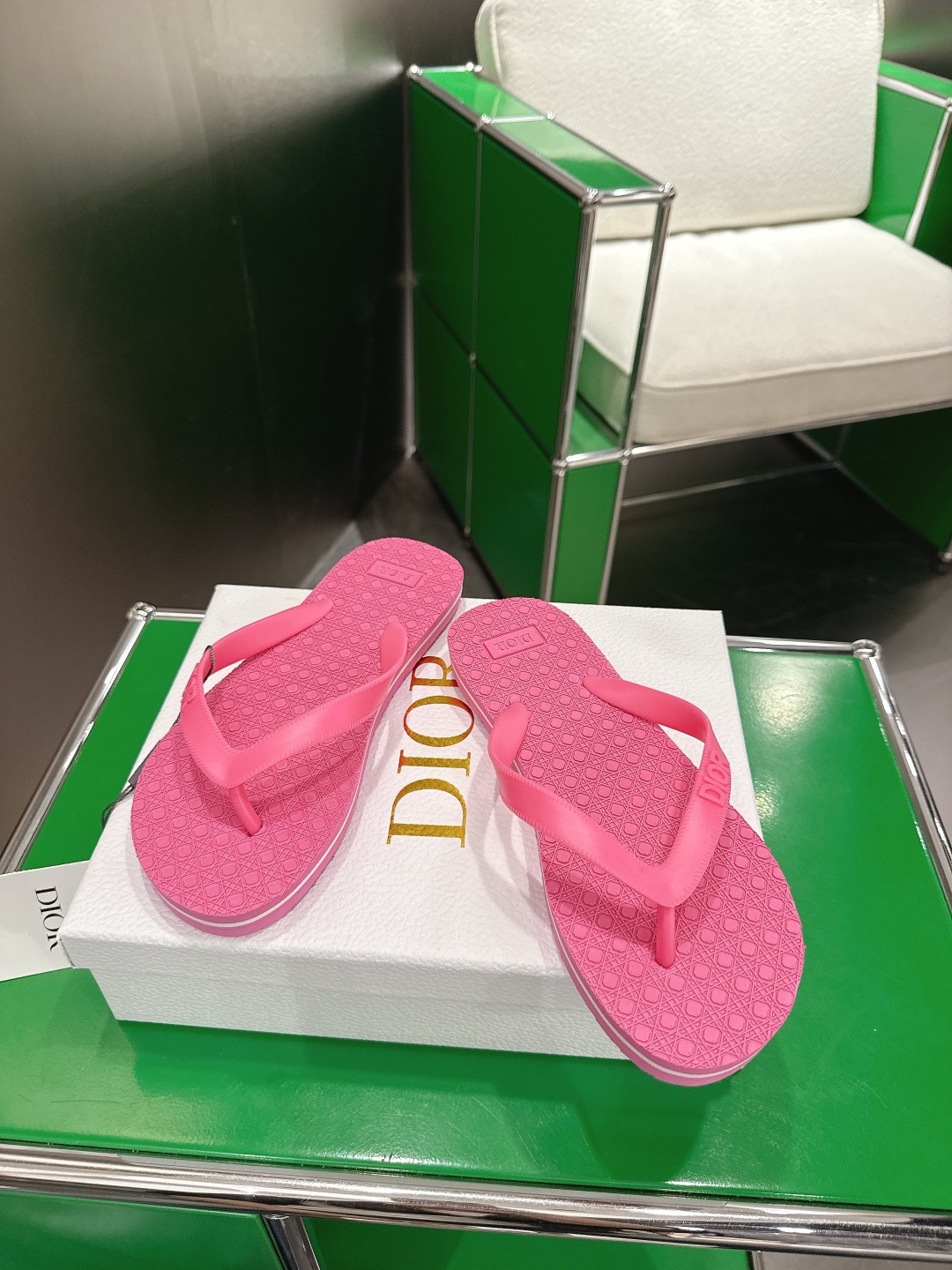 Dior 340 ，韩版潮流夏季 人字拖‼