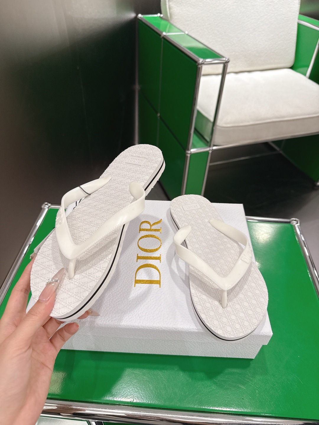 Dior 340 ，韩版潮流夏季 人字拖‼