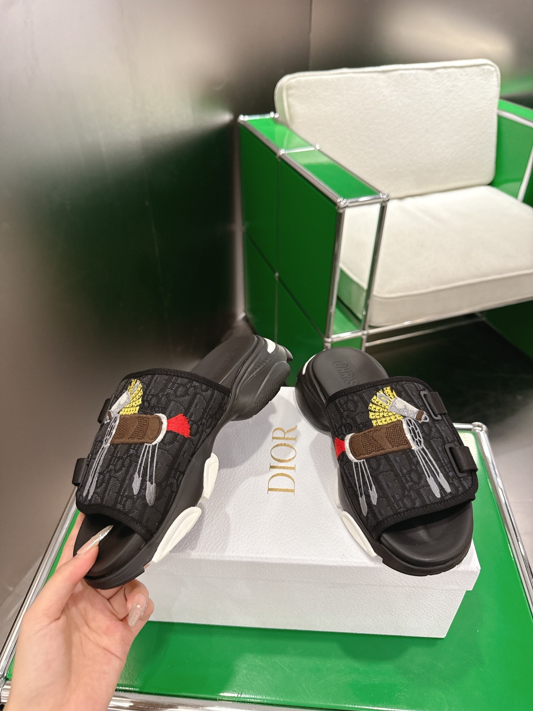Dior 迪奥 26ss 生肖款 刺绣厚底拖鞋‼