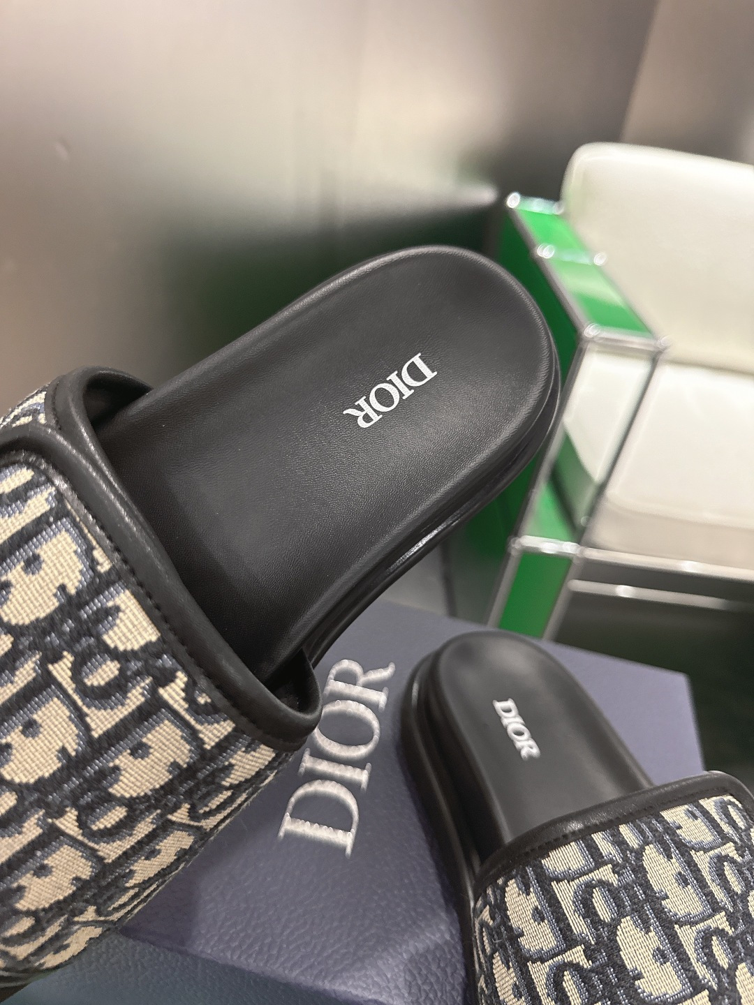 Dior 迪奥新款男士拖鞋 ‼