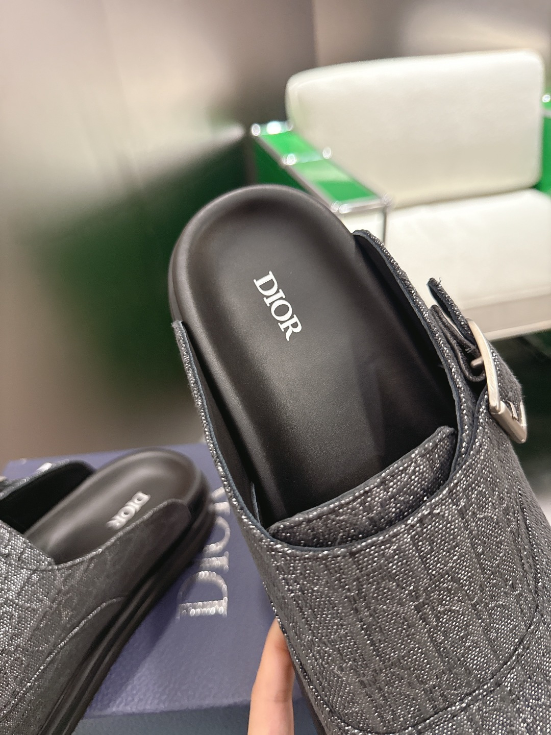 Dior 迪奥新款男士包头鞋 ‼