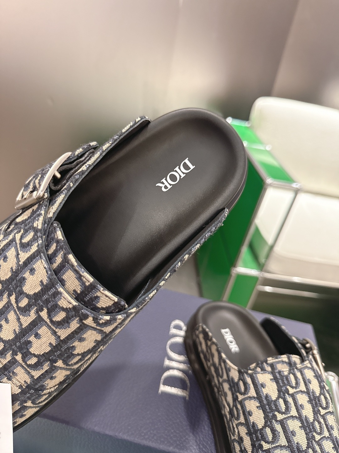 Dior 迪奥新款男士包头鞋 ‼
