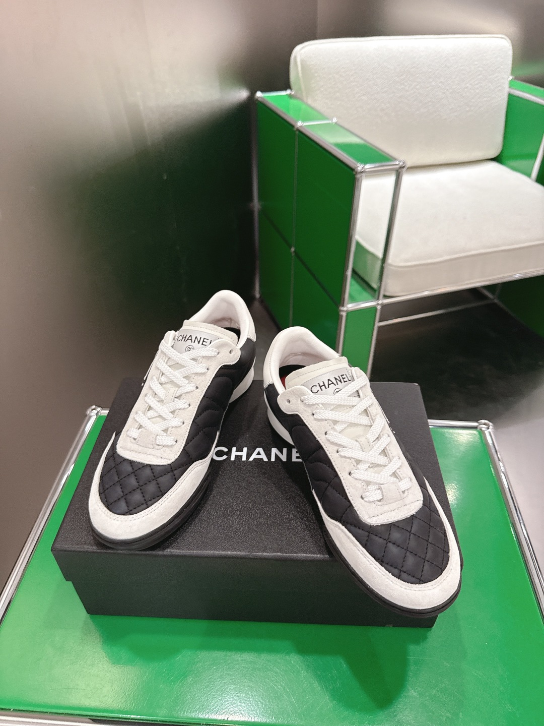 Chanel Style White Leather Women's Shoes style reference detail image 2 from source 784213