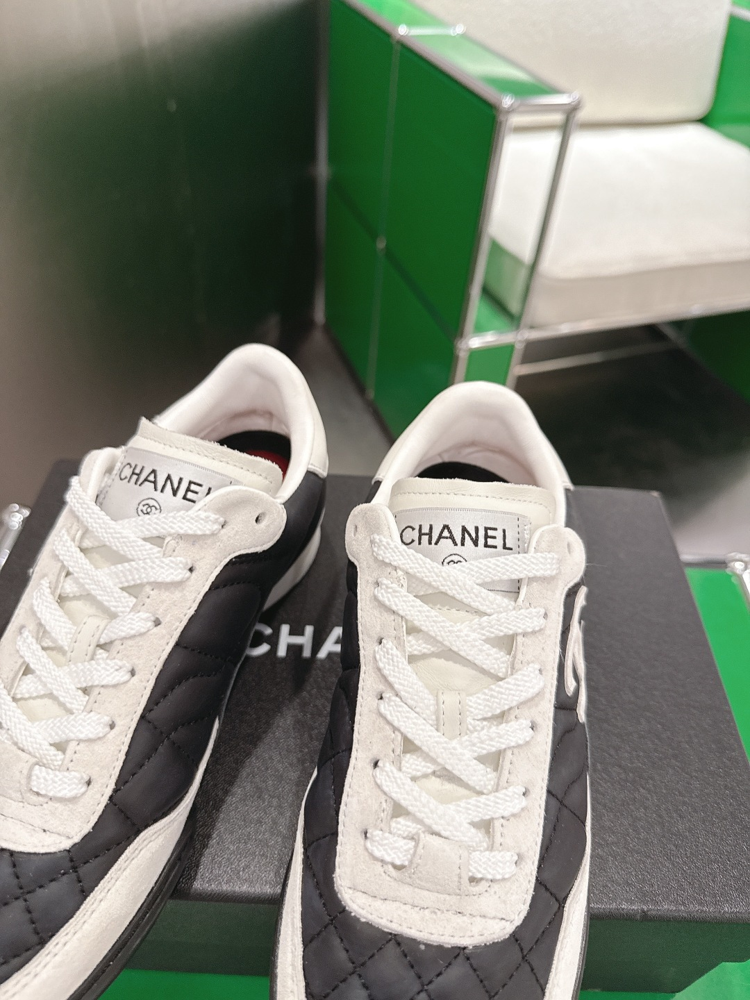Chanel Style White Leather Women's Shoes style reference detail image 8 from source 784213