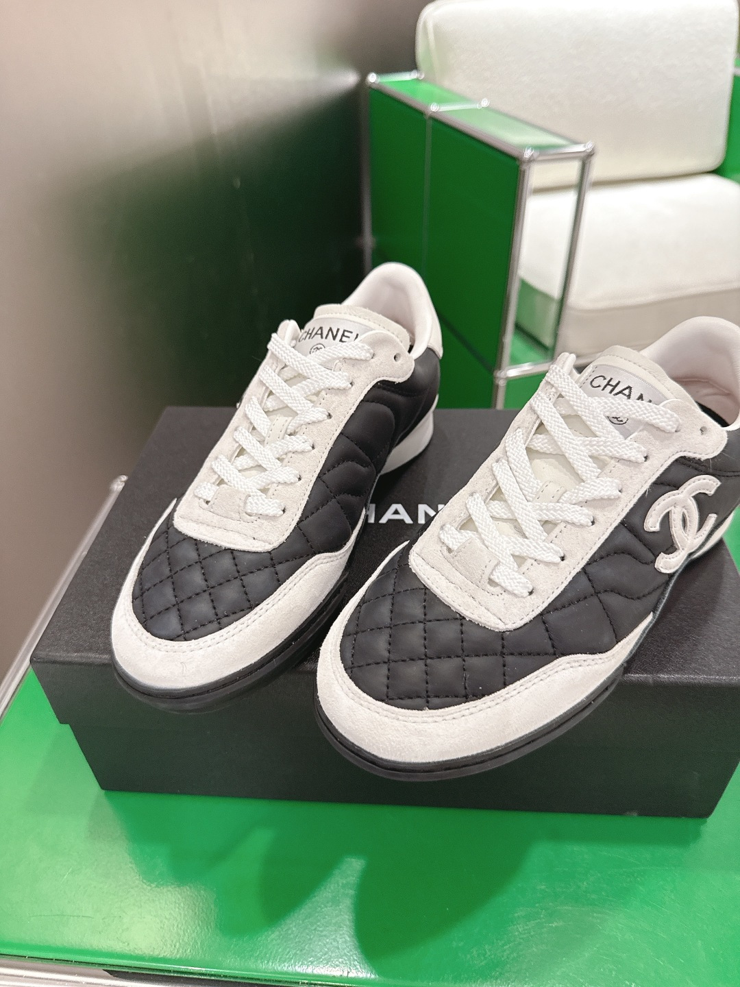 Chanel Style White Leather Women's Shoes style reference detail image 6 from source 784213