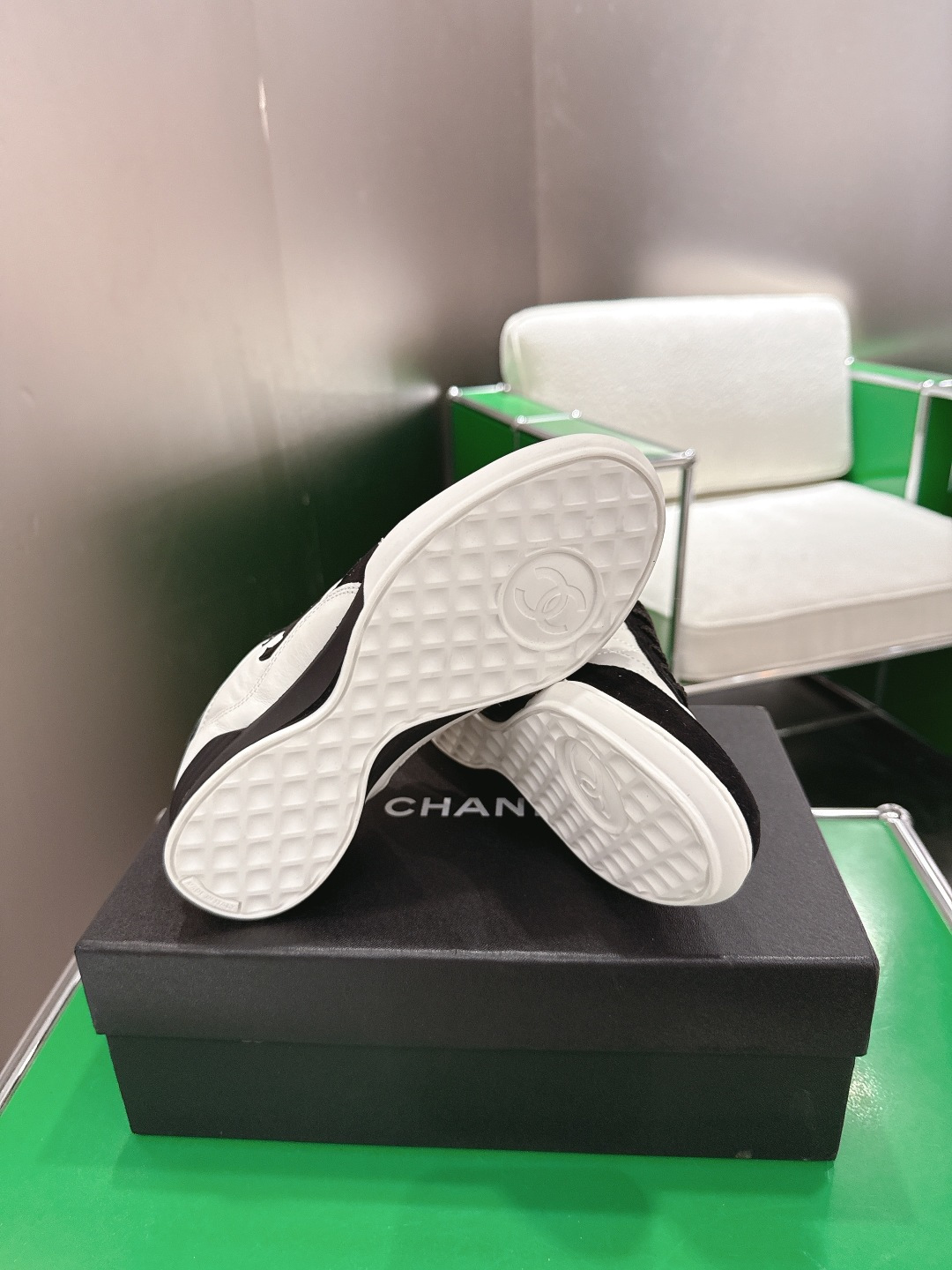 Chanel Style White Leather Women's Shoes style reference detail image 9 from source 784214