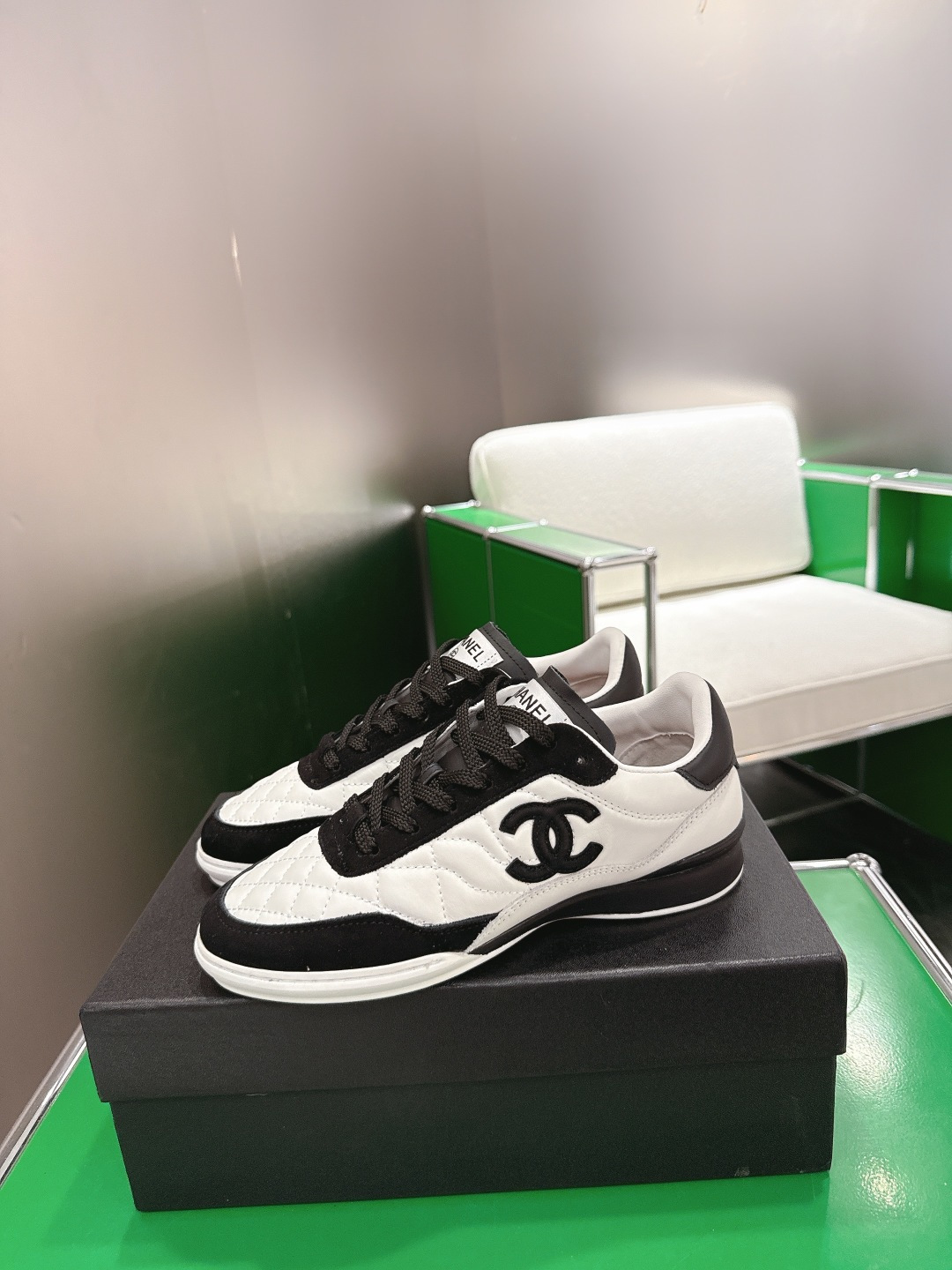 Chanel Style White Leather Women's Shoes style reference detail image 4 from source 784214