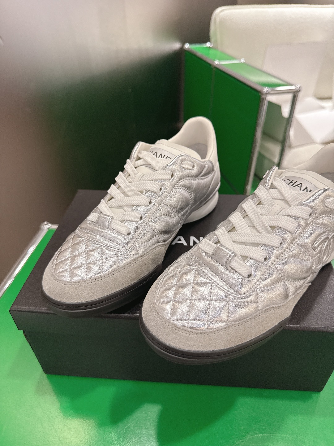 Chanel Style White Leather Women's Shoes style reference detail image 7 from source 784210