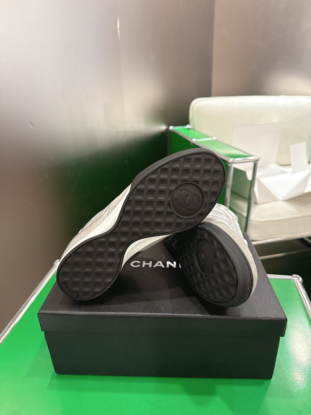 Chanel Style White Leather Women's Shoes style reference detail image 9 from source 784210