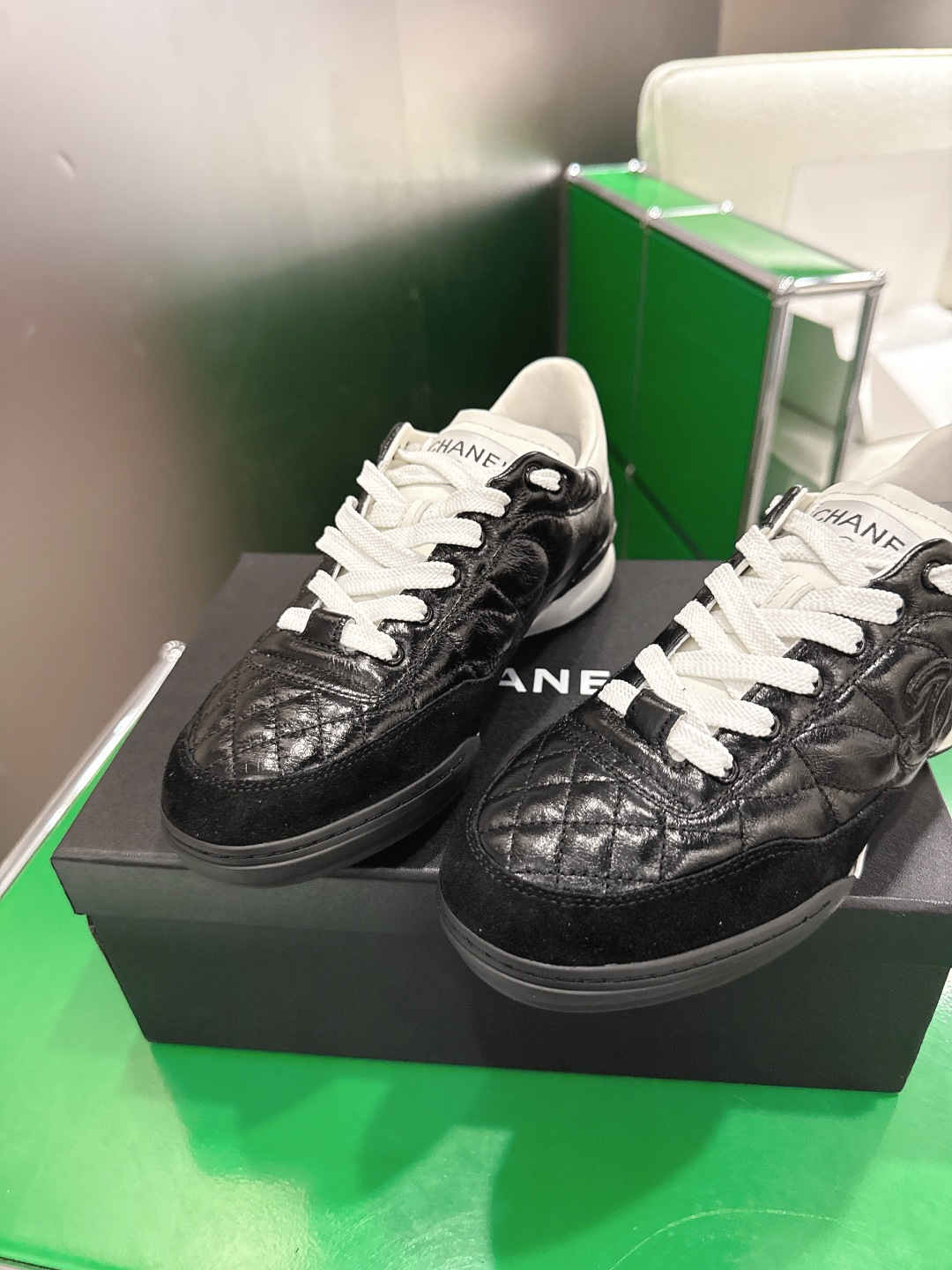 Chanel Style White Leather Women's Shoes style reference detail image 7 from source 784211