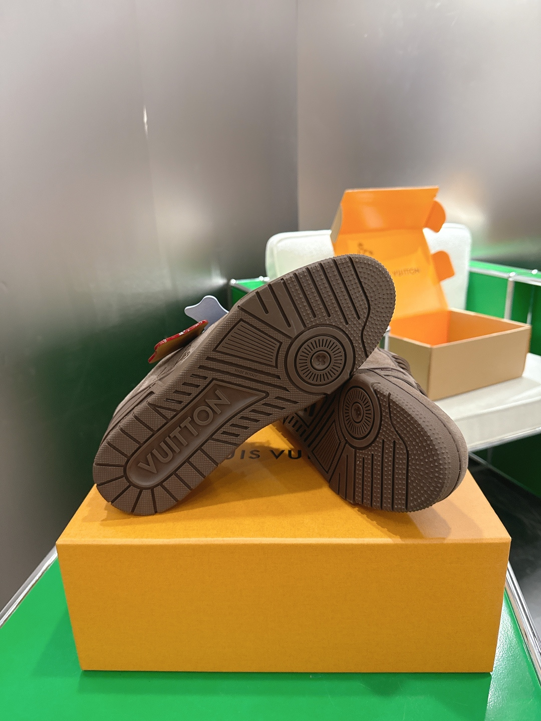 Louis Vuitton Vuiton 路易威登 新款 LV Trainer系列板鞋篮球鞋 ‼