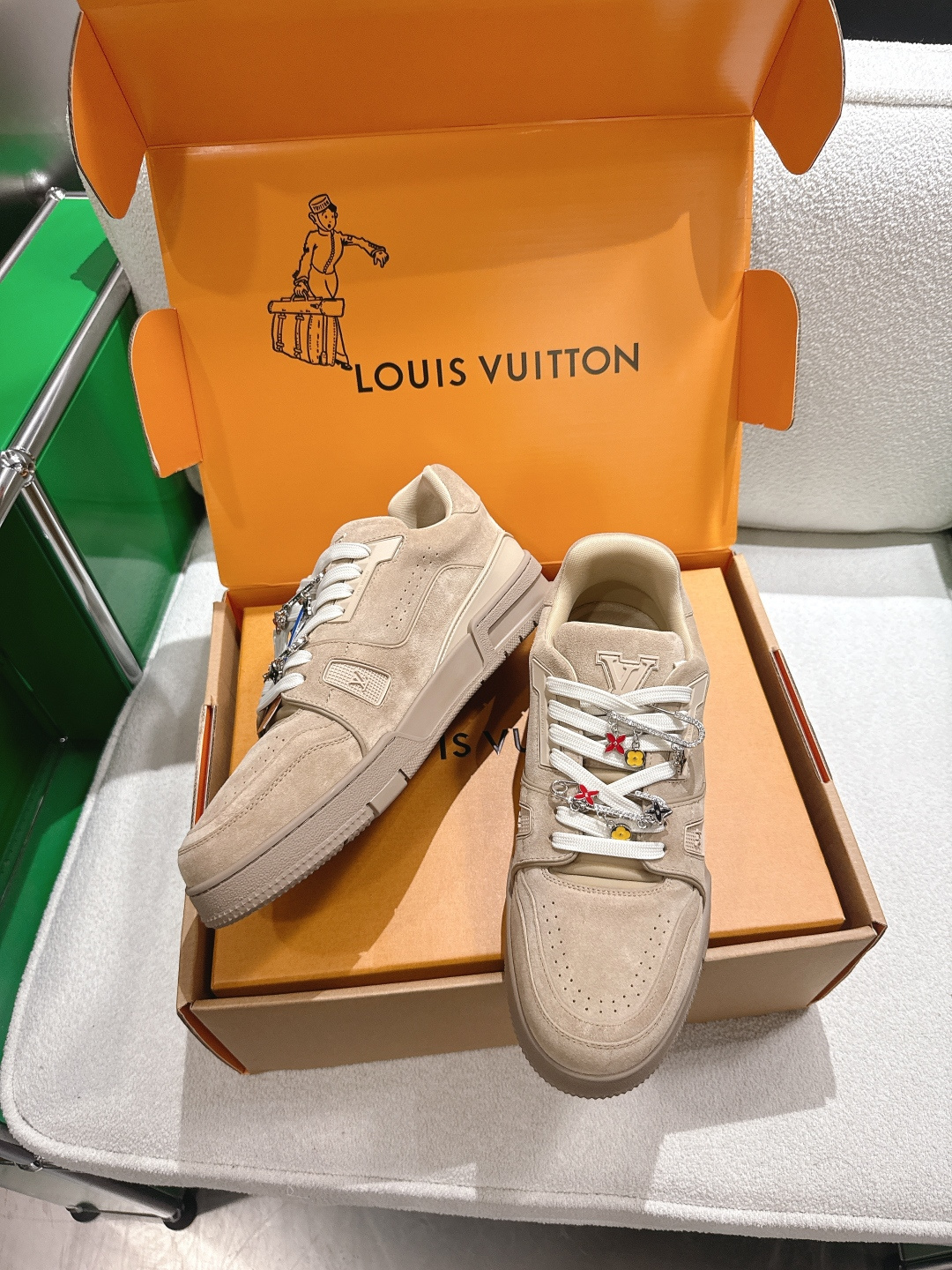 Louis Vuitton Vuiton 路易威登 新款 LV Trainer系列板鞋篮球鞋 ‼