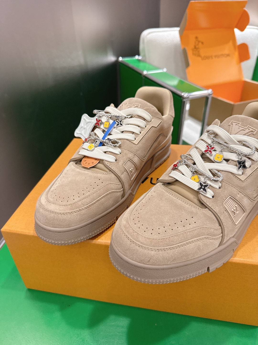 Louis Vuitton Vuiton 路易威登 新款 LV Trainer系列板鞋篮球鞋 ‼